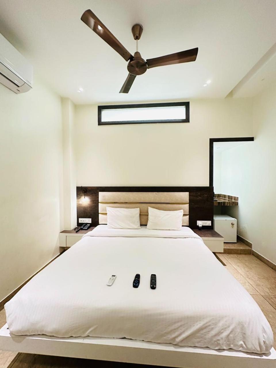 Hotel Lotus Inn Sirsa Exteriér fotografie